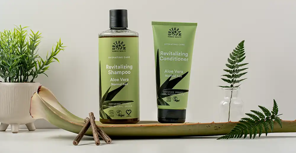 Photo de produit shampoing bio mise en scène créative